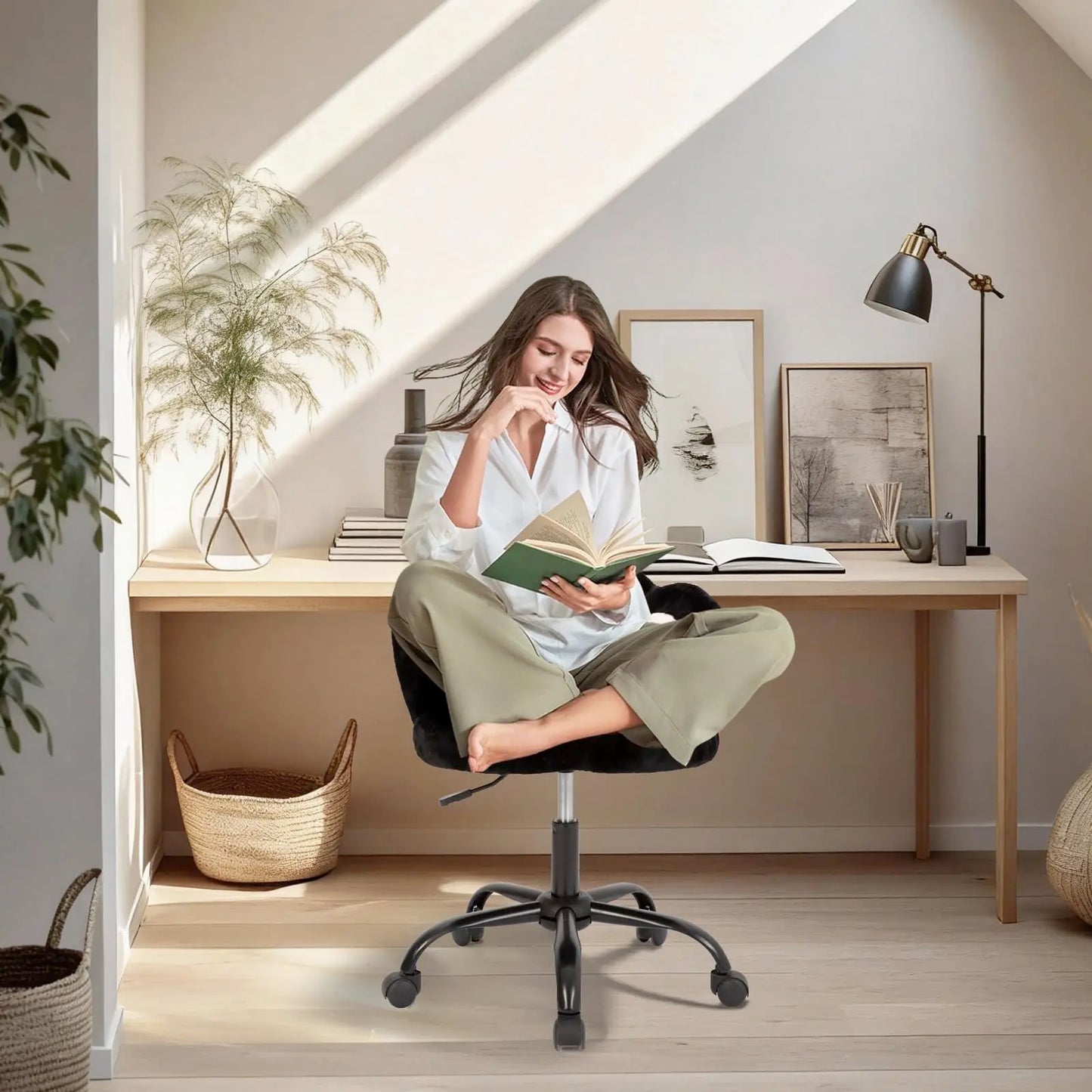 HiMISS Vanity Cat Paw Office Chair With Wheels 360 Rotation